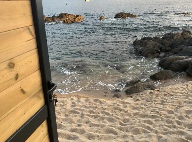 Pieds Dans L'eau, Tiuccia, 2-4 Pers דירה *