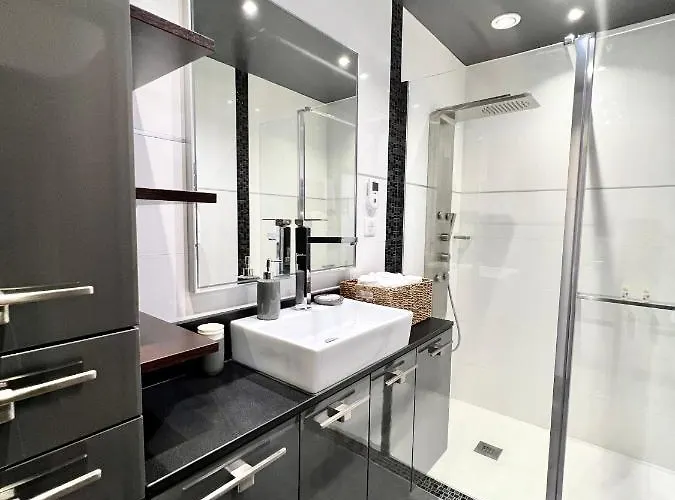 Pieds Dans L'eau, Tiuccia, 2-4 Pers * Casaglione