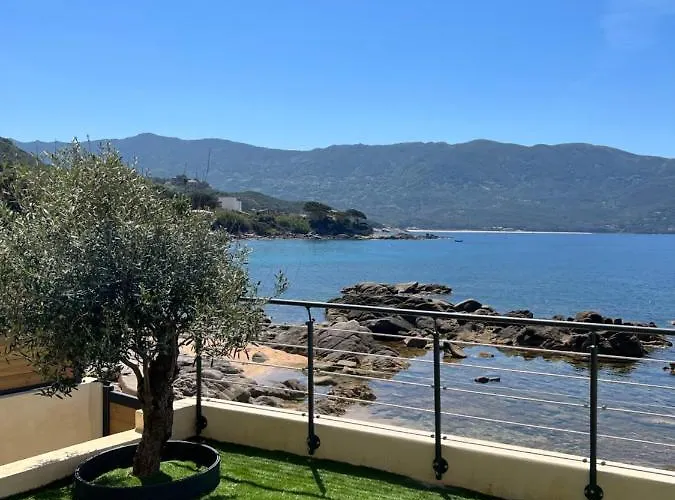 Appartement Pieds Dans L'eau, Tiuccia, 2-4 Pers