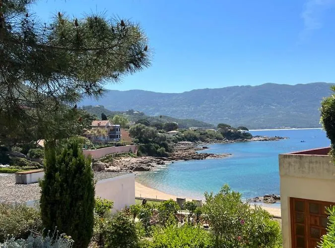 Pieds Dans L'eau, Tiuccia, 2-4 Pers *