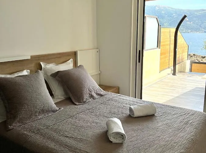 Pieds Dans L'eau, Tiuccia, 2-4 Pers 公寓